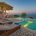 Terra Del Nonno With Sea Views & Pool *