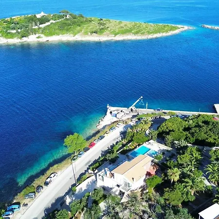 Terra Del Nonno With Sea Views & Pool