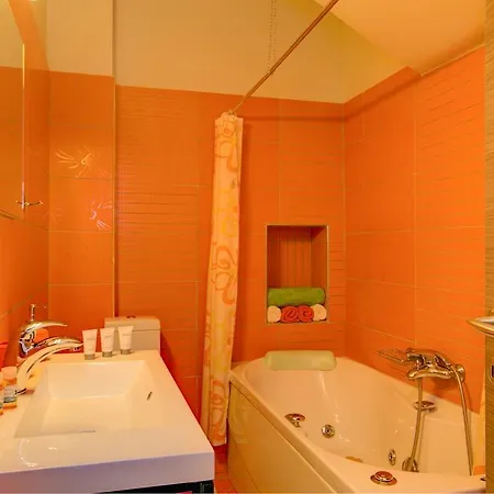 Villa Terra Del Nonno With Sea Views & Pool