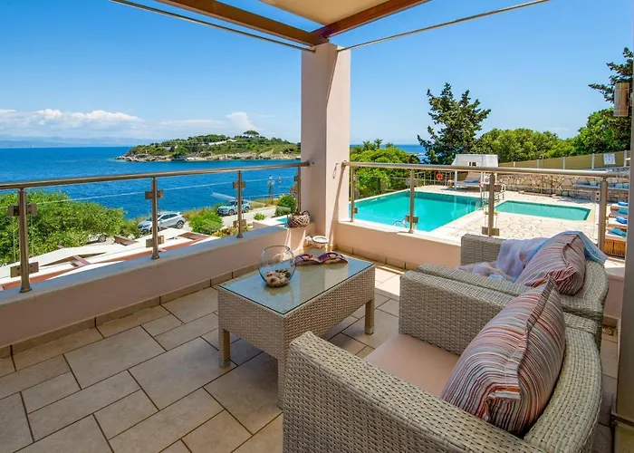 Terra Del Nonno With Sea Views & Pool