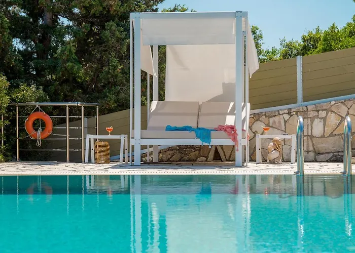 Terra Del Nonno With Sea Views & Pool