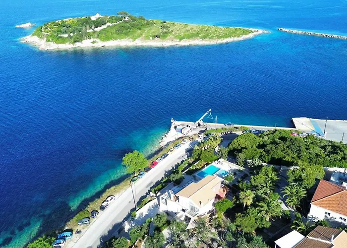 Terra Del Nonno With Sea Views & Pool