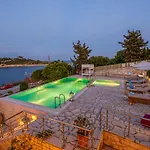Vilă Terra Del Nonno With Sea Views & Pool *