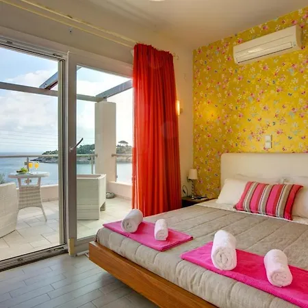 Villa Terra Del Nonno With Sea Views & Pool Gaios