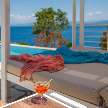 Terra Del Nonno With Sea Views & Pool *