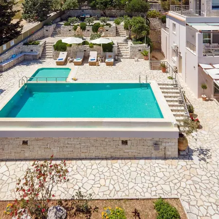Villa Terra Del Nonno With Sea Views & Pool